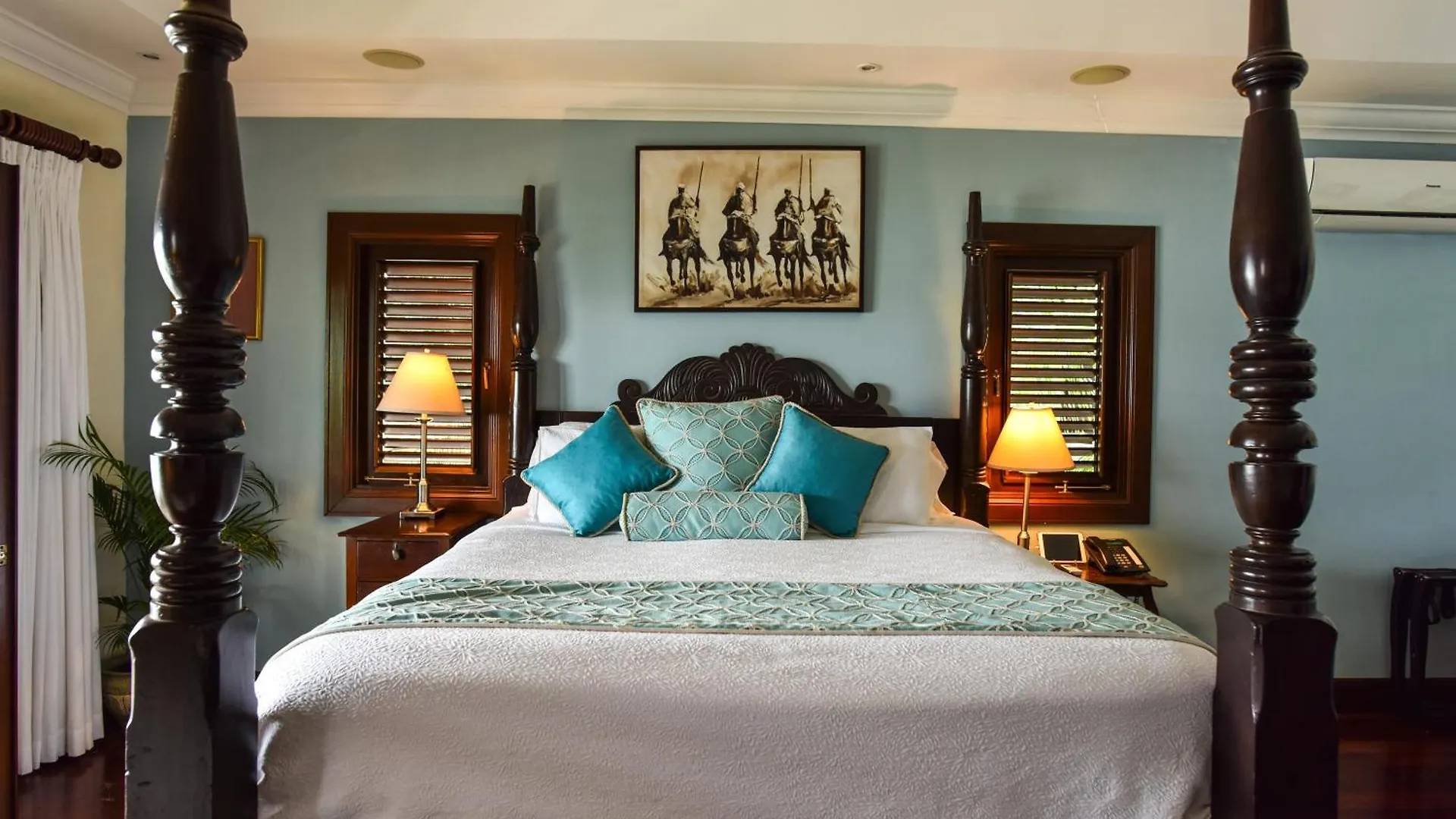 Afimi Beach House Montego Bay 4Br Beachfront Villa